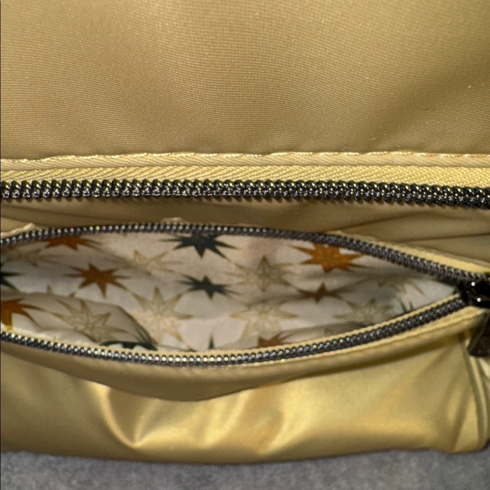 Lug Toss convertible Crossbody bag Shimmering gold Bag adjustable - Picture 6 of 14